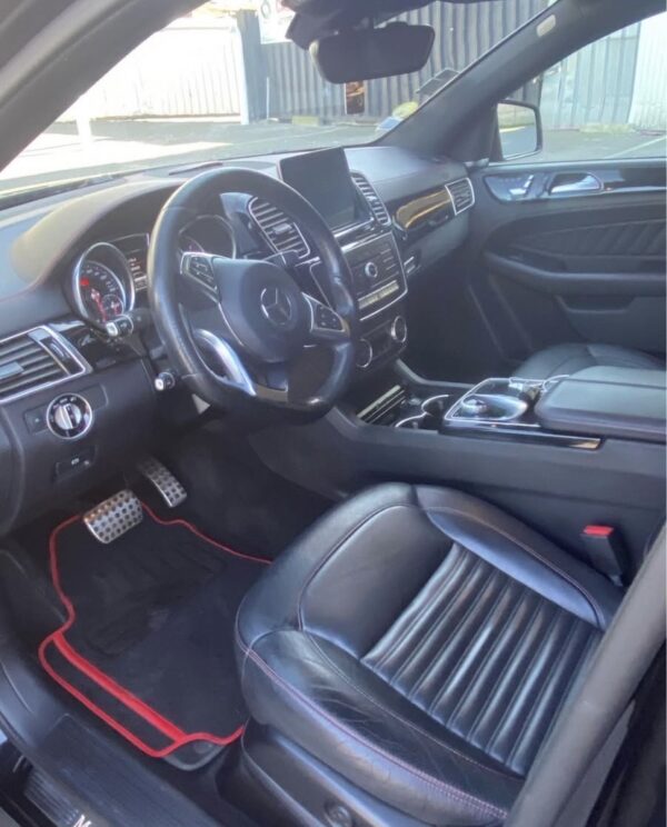 Mercedes GLE – Automatique – Diesel – 20 800 km – Très bon état