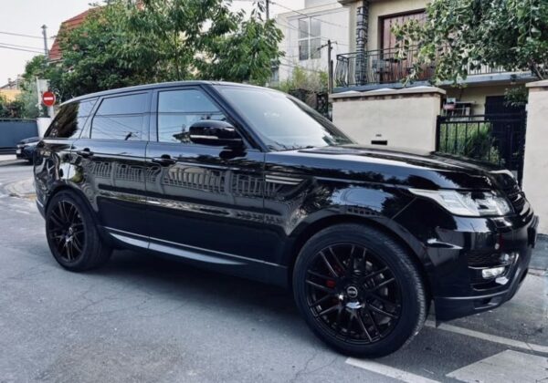 Range Rover Sport HSE V6 – 258 ch – 2015 – 159 000 km – Entretien à jour